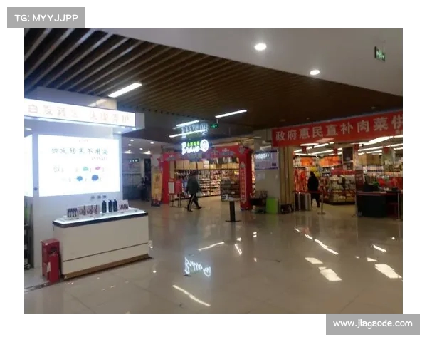 永辉超市三年暴亏,门店关停背后:董事长压力下的“白发危机” 永辉超市三年暴亏,门店关停背后:董事长压力下的“白发危机”